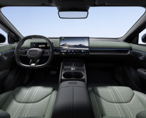 Lynk & Co 07 GT portauto