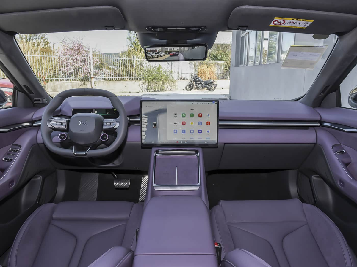 XPENG P7